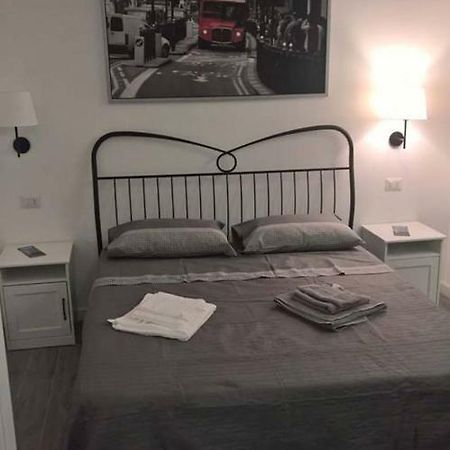 Apartment Fabrizio ナポリ エクステリア 写真